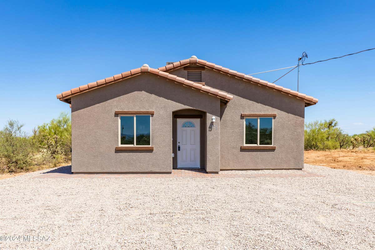 11195 S COLT DR, TUCSON, AZ 85736, photo 1 of 38