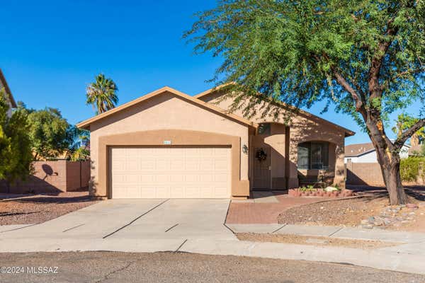 8835 E LIONS SPRING PL, TUCSON, AZ 85747, photo 2 of 42