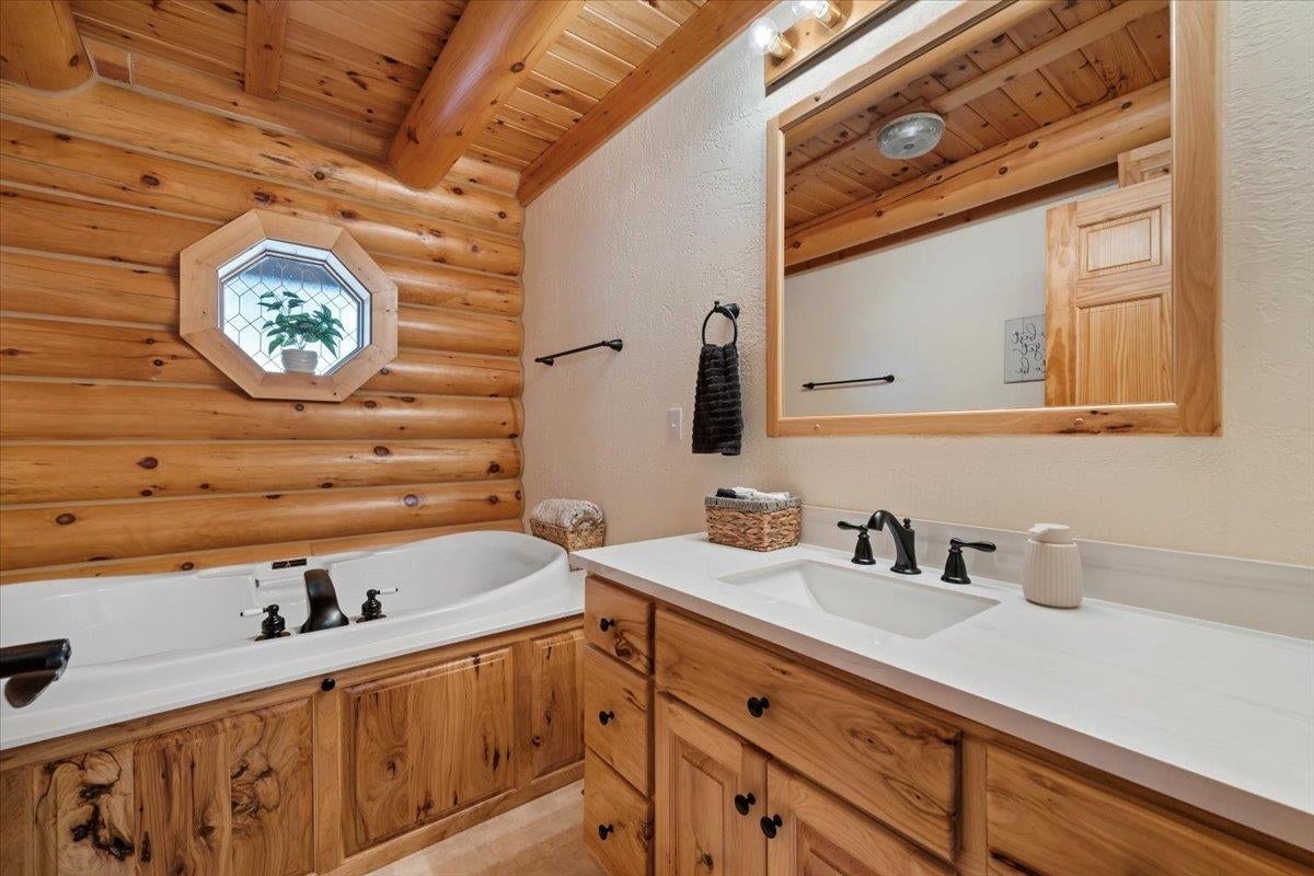 Piedmont, South Dakota, 57769, United States, 5 Bedrooms Bedrooms, ,3 BathroomsBathrooms,Residential,Active,1849518