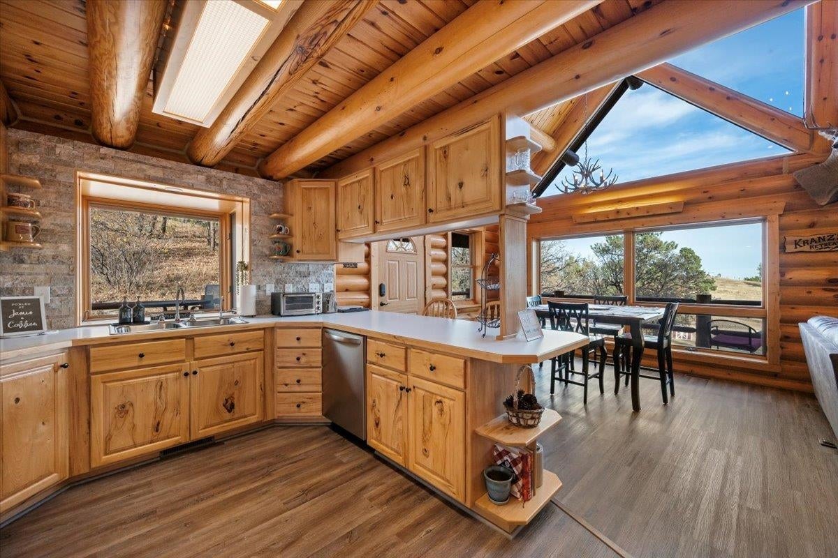 Piedmont, South Dakota, 57769, United States, 5 Bedrooms Bedrooms, ,3 BathroomsBathrooms,Residential,Active,1849518