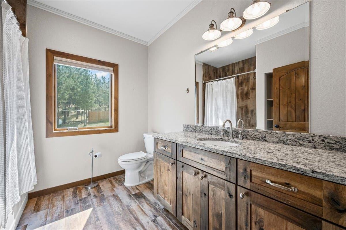 Sundance, Wyoming, 82729, United States, 2 Bedrooms Bedrooms, ,3 BathroomsBathrooms,Residential,Active,1945459