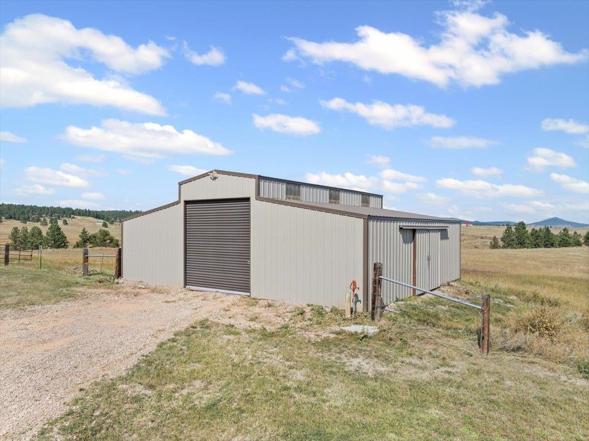 Sundance, Wyoming, 82729, United States, 2 Bedrooms Bedrooms, ,3 BathroomsBathrooms,Residential,Active,1945459