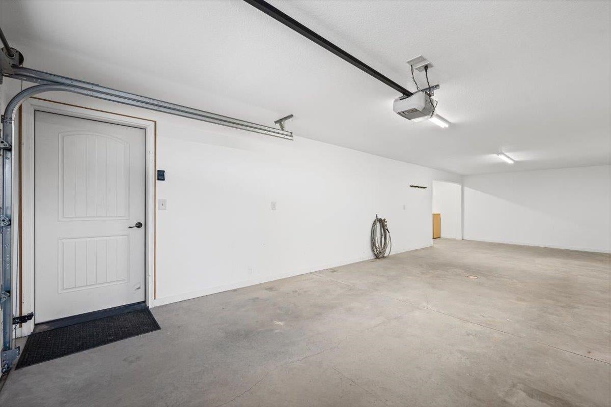 Sundance, Wyoming, 82729, United States, 2 Bedrooms Bedrooms, ,3 BathroomsBathrooms,Residential,Active,1945459