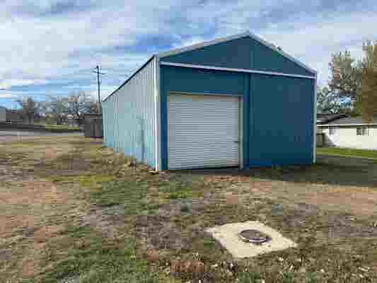 608 6TH AVE, EDGEMONT, SD 57735, photo 1 of 16