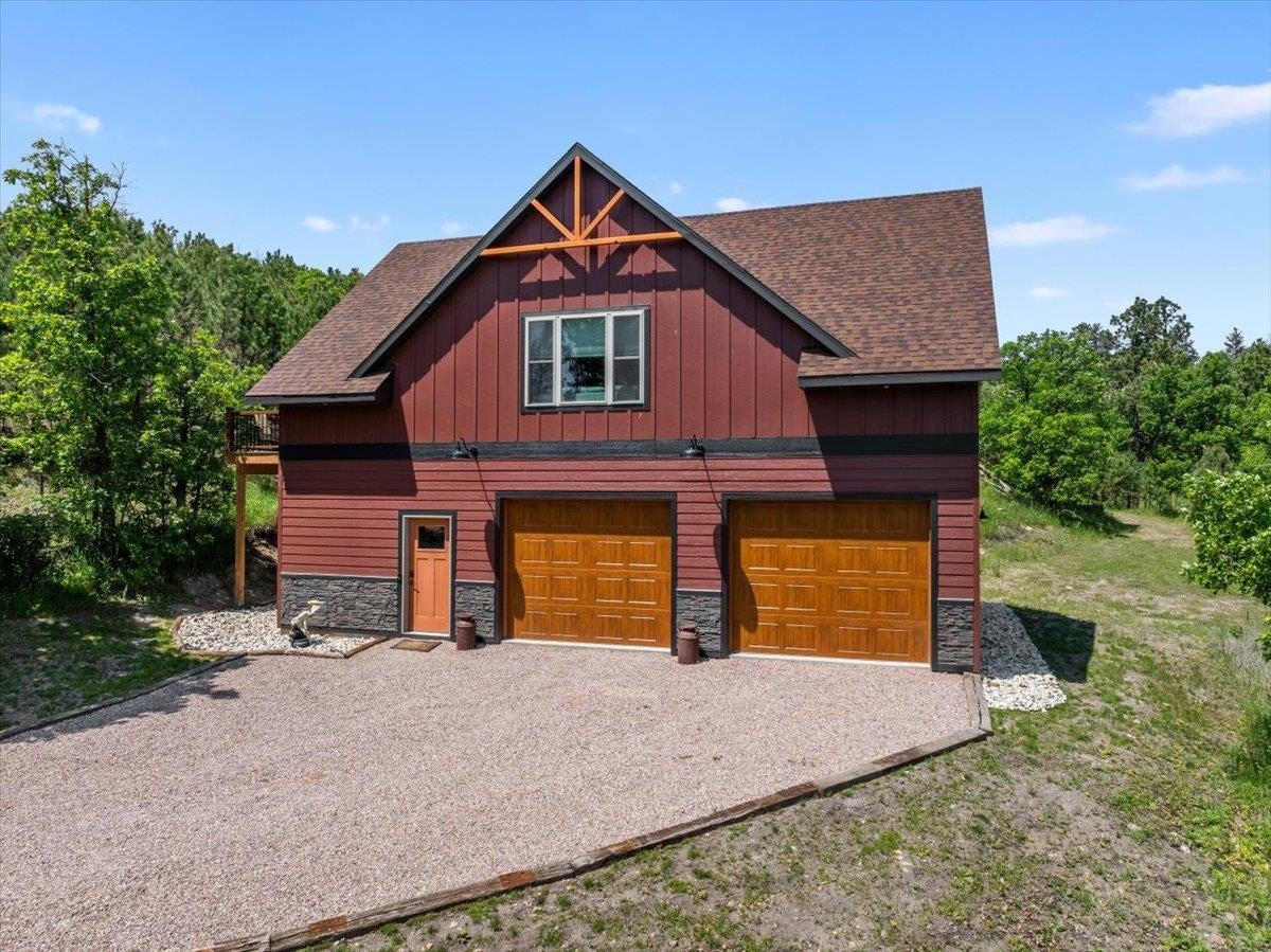 Piedmont, South Dakota, 57769, United States, 5 Bedrooms Bedrooms, ,3 BathroomsBathrooms,Residential,Active,1849518