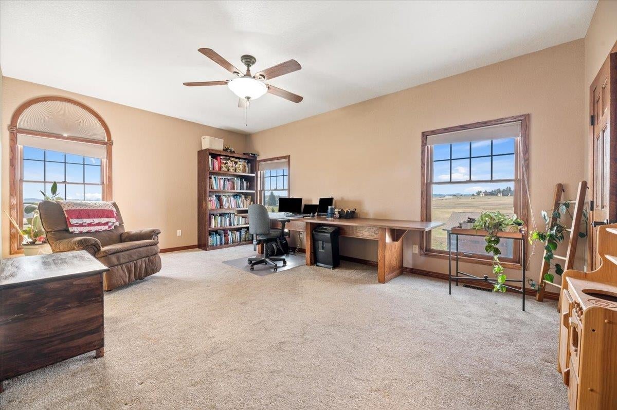 Belle Fourche, South Dakota, 57717, United States, ,5 BathroomsBathrooms,Residential,Active,1702862