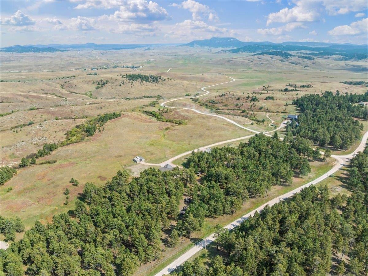 Sundance, Wyoming, 82729, United States, 2 Bedrooms Bedrooms, ,3 BathroomsBathrooms,Residential,Active,1945459