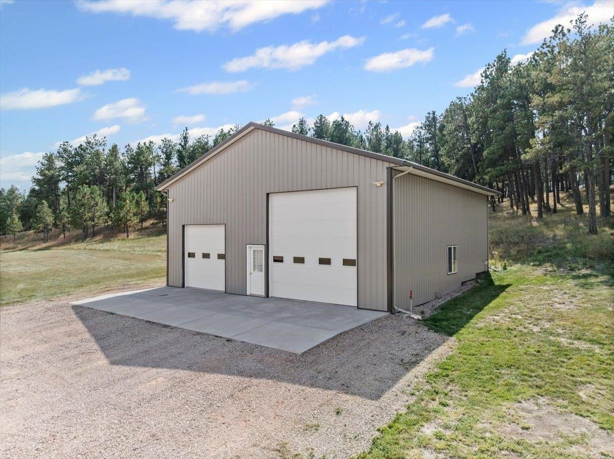 Sundance, Wyoming, 82729, United States, 2 Bedrooms Bedrooms, ,3 BathroomsBathrooms,Residential,Active,1945459