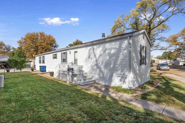 11 ALBANY PARK, MUSCATINE, IA 52761 - Image 1