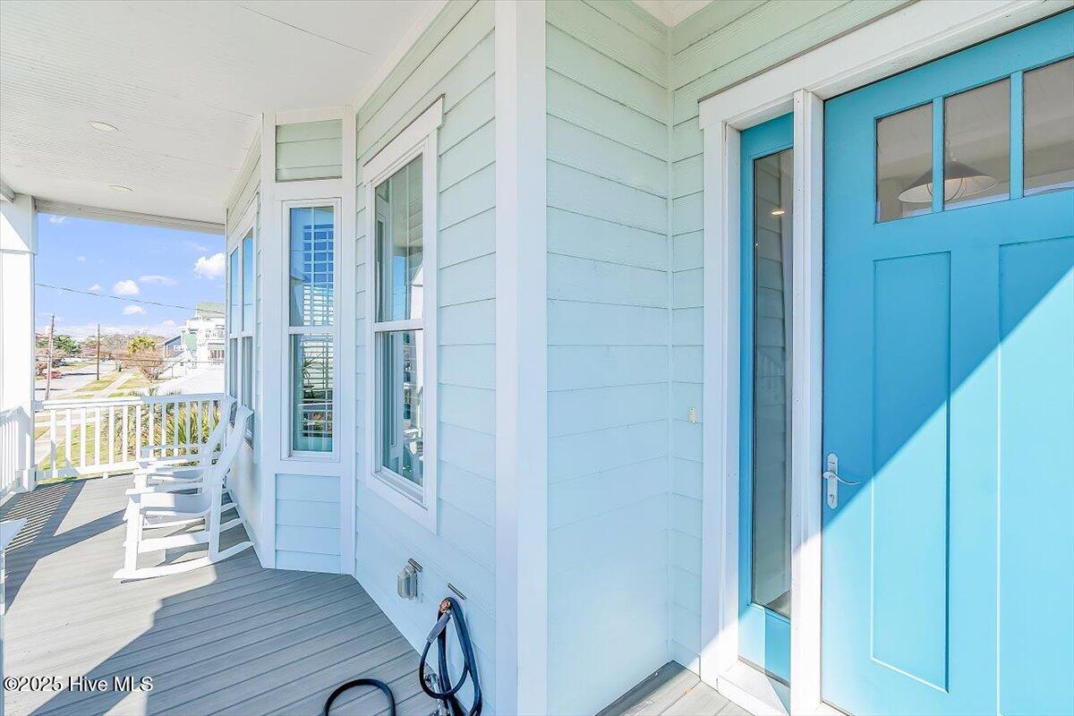 Morehead City, North Carolina, 28557, United States, ,4 BathroomsBathrooms,Residential,Active,1841298