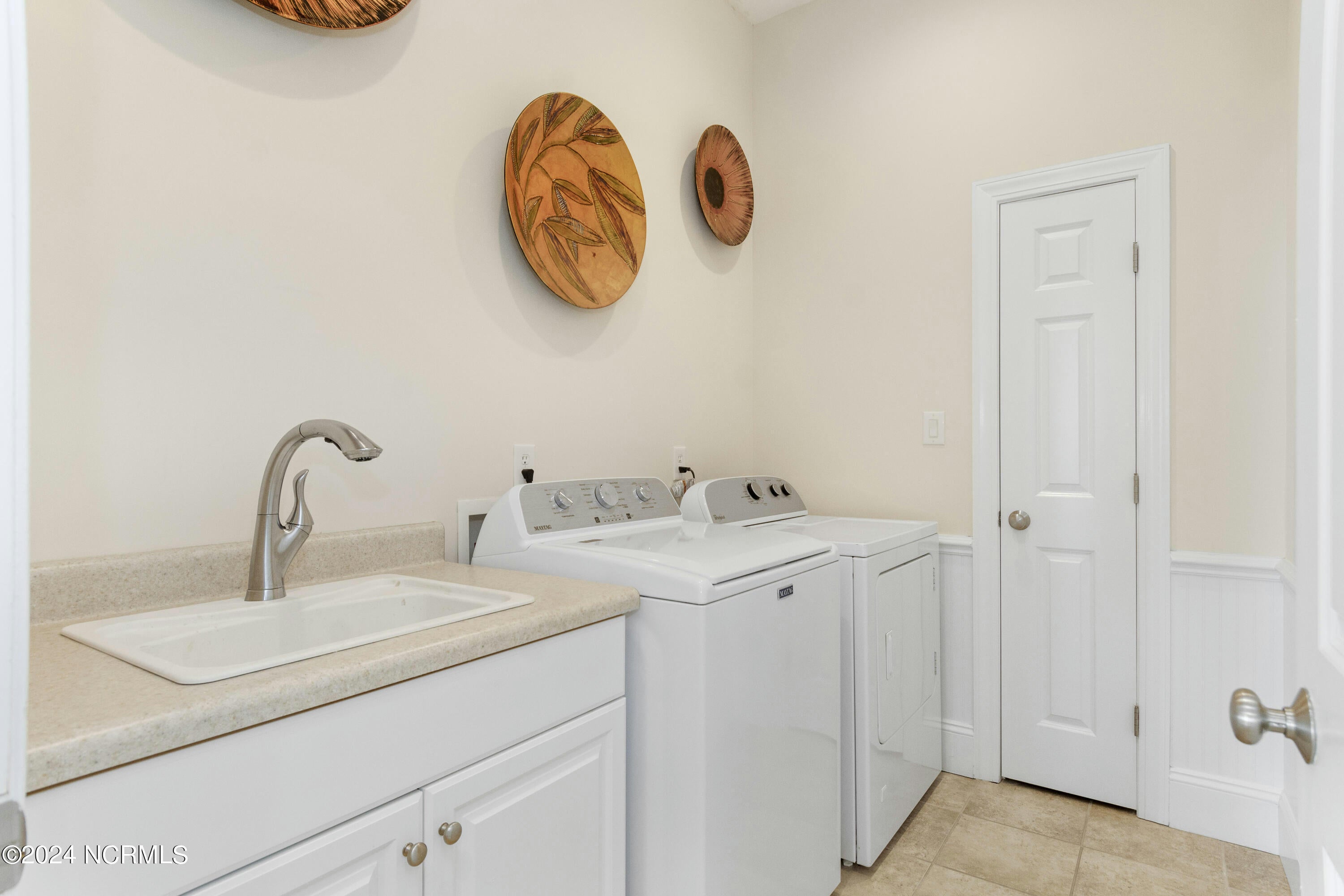 Emerald Isle, North Carolina, 28594, United States, 11 Bedrooms Bedrooms, ,11 BathroomsBathrooms,Residential,Active,1993662