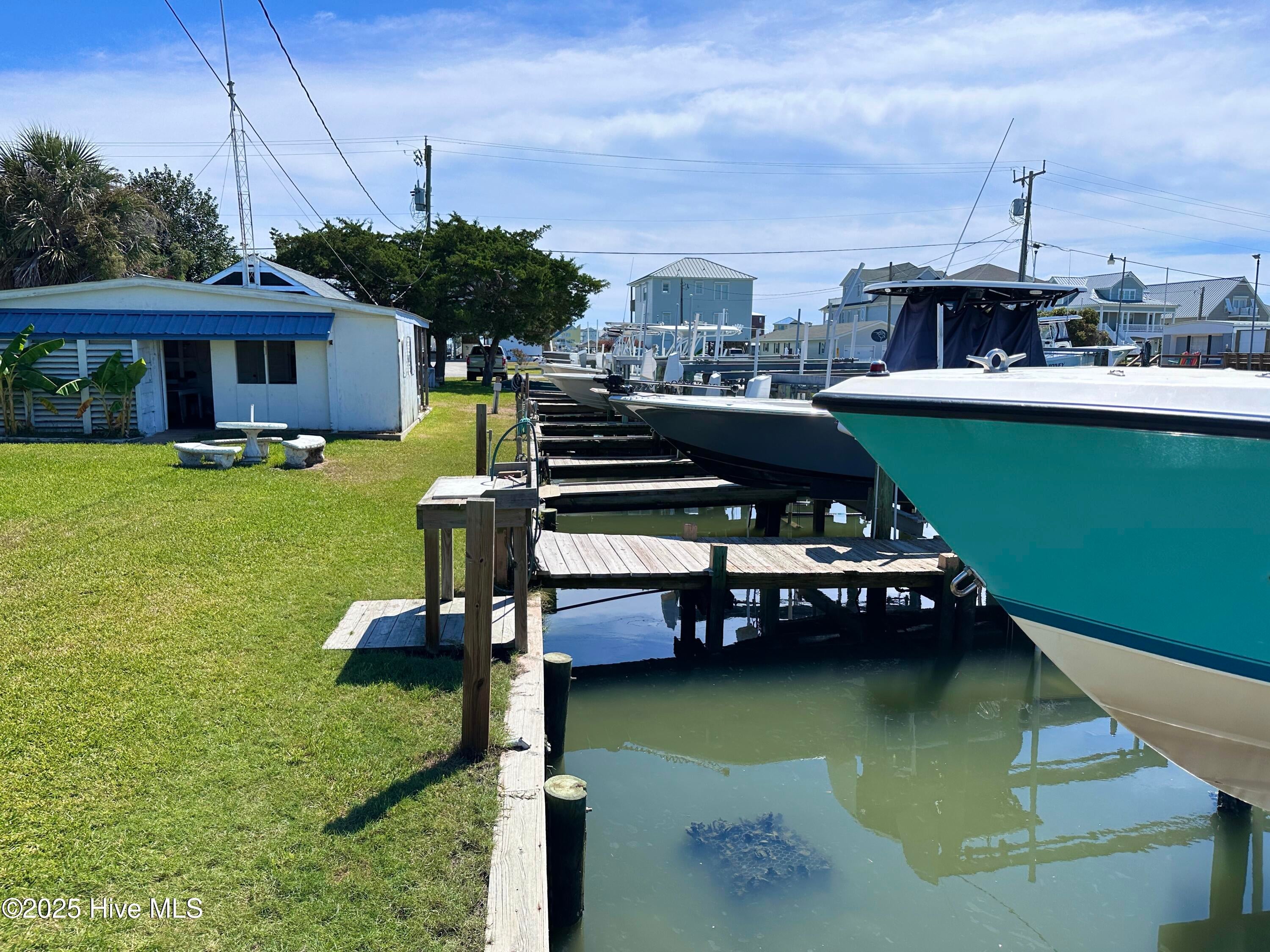 Atlantic Beach, North Carolina, 28512, United States, 3 Bedrooms Bedrooms, ,2 BathroomsBathrooms,Residential,Active,1914785