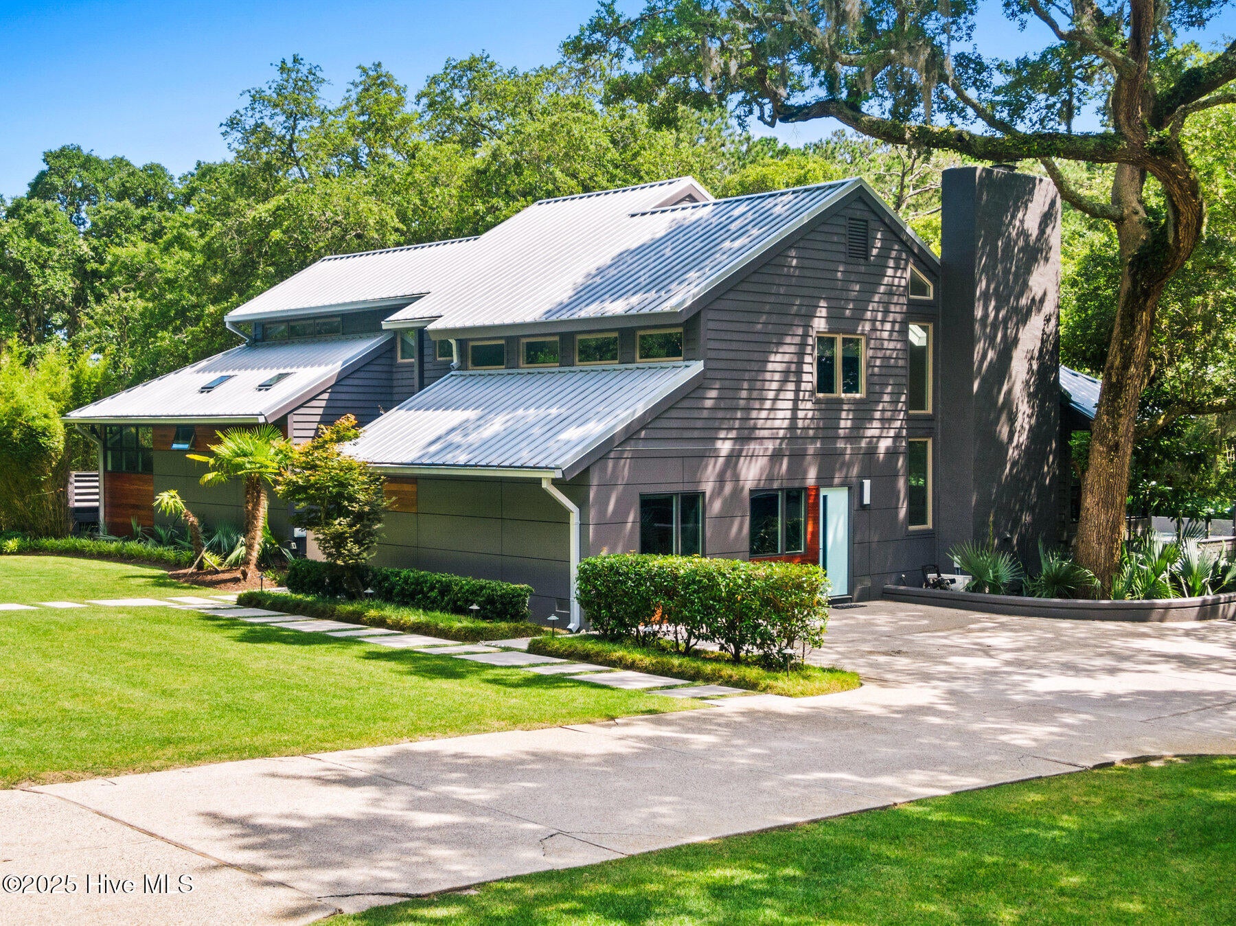 Wilmington, North Carolina, 28409, United States, 4 Bedrooms Bedrooms, ,4 BathroomsBathrooms,Residential,Active,1859372
