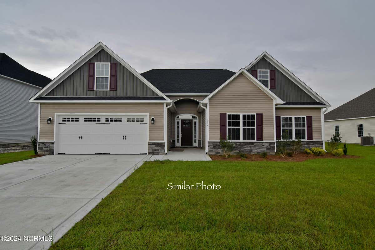 561 APPALACHIAN TRL N, JACKSONVILLE, NC 28546, photo 1 of 29