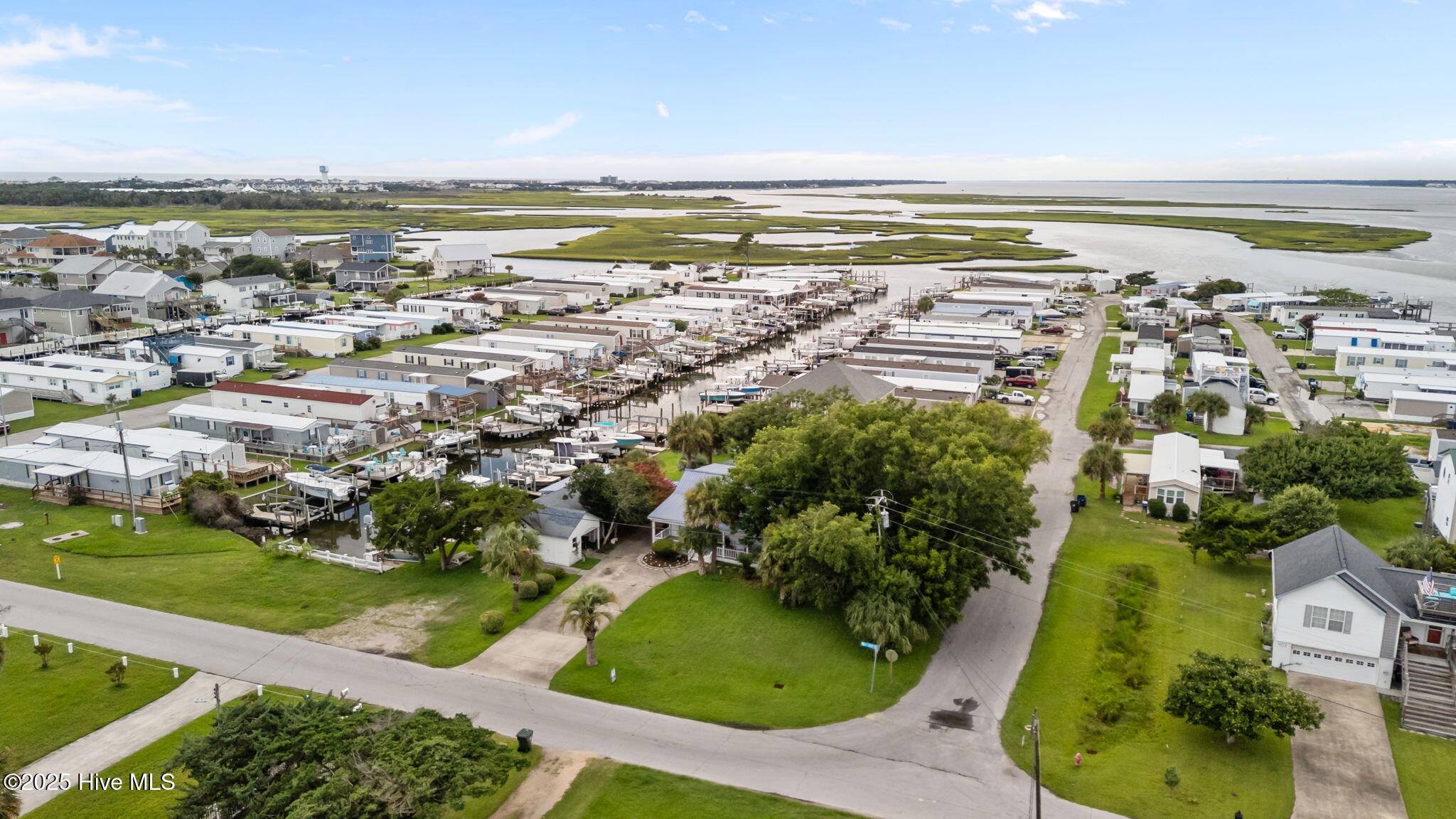 Atlantic Beach, North Carolina, 28512, United States, 3 Bedrooms Bedrooms, ,2 BathroomsBathrooms,Residential,Active,1914785