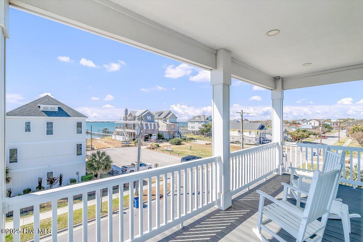 Morehead City, North Carolina, 28557, United States, ,4 BathroomsBathrooms,Residential,Active,1841298