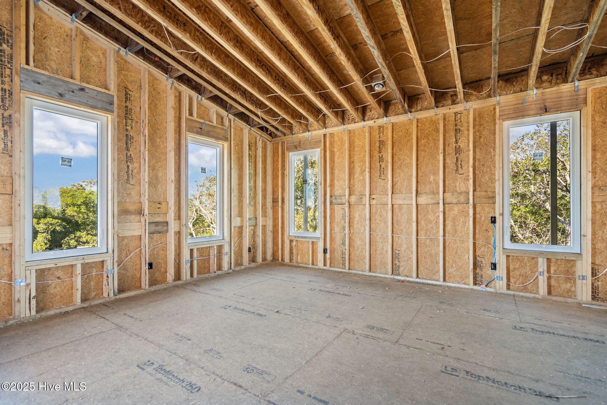 Surf City, North Carolina, 28445, United States, 6 Bedrooms Bedrooms, ,5 BathroomsBathrooms,Residential,Active,1951794