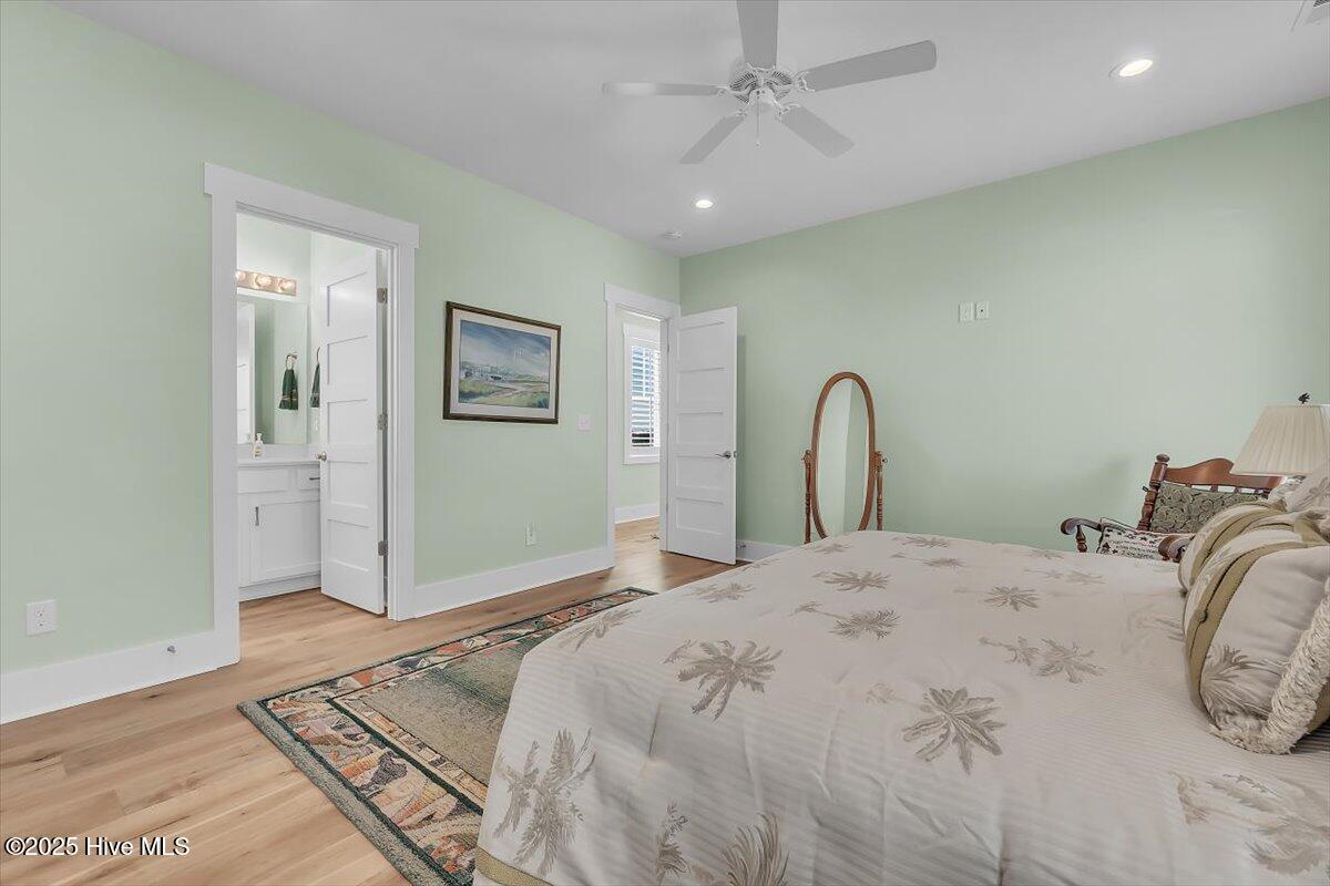 Morehead City, North Carolina, 28557, United States, ,4 BathroomsBathrooms,Residential,Active,1841298