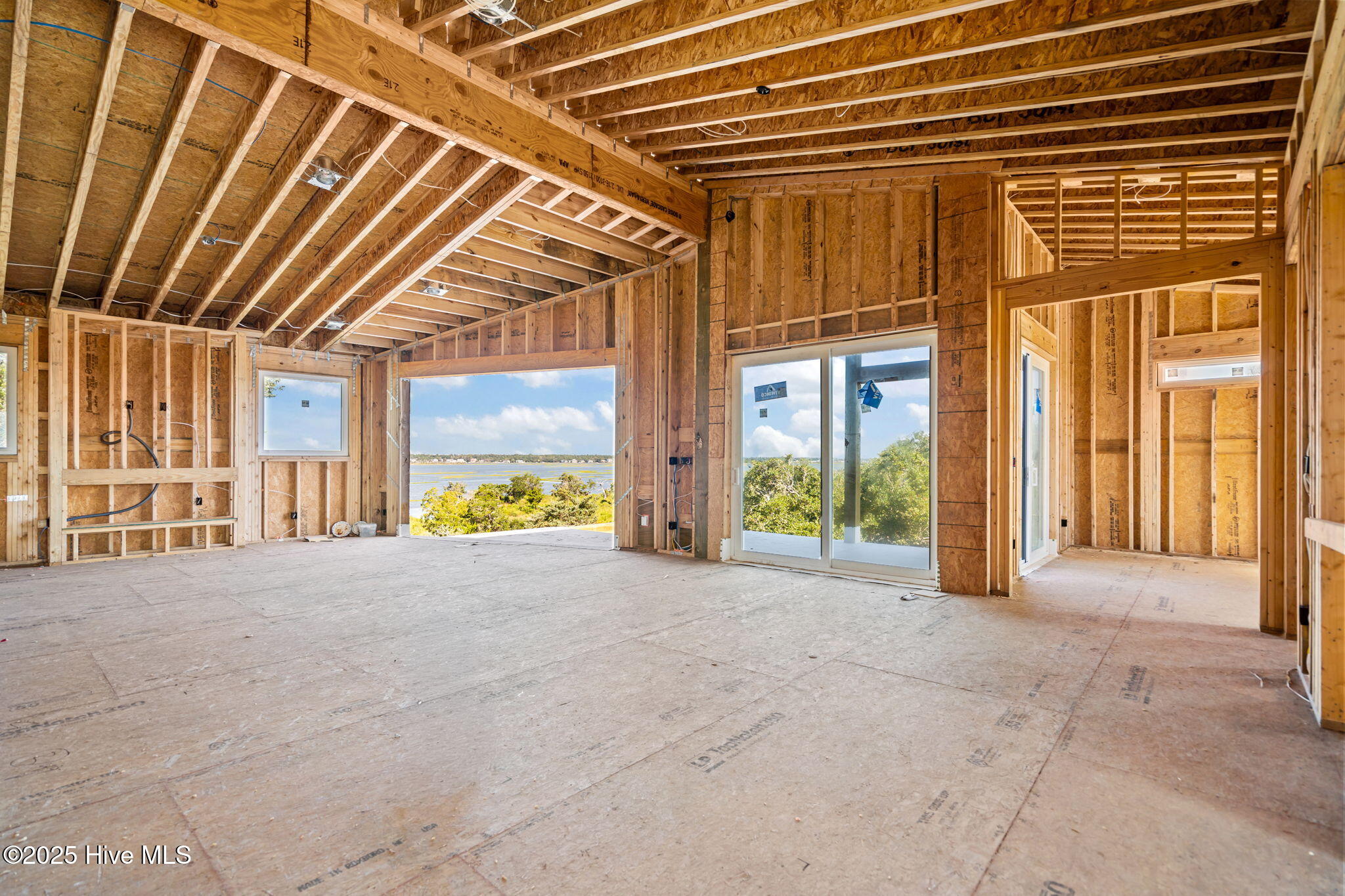 Surf City, North Carolina, 28445, United States, 6 Bedrooms Bedrooms, ,5 BathroomsBathrooms,Residential,Active,1951794