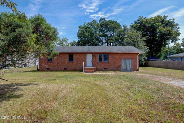 404 N DICKERSON ST, BURGAW, NC 28425 - Image 1