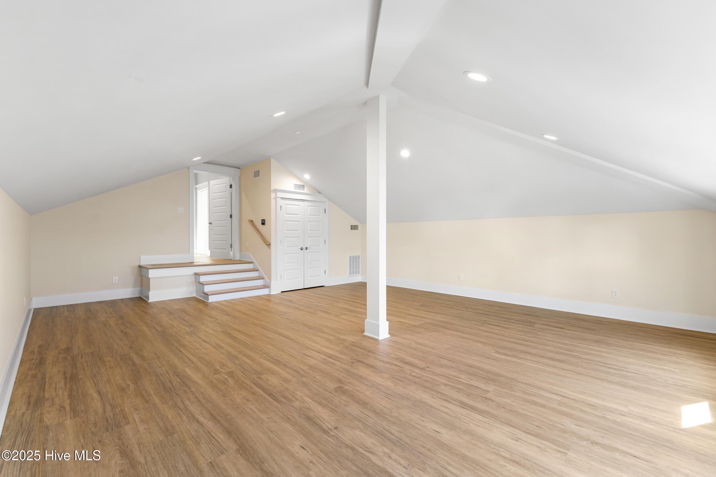 Carolina Beach, North Carolina, 28428, United States, 5 Bedrooms Bedrooms, ,4 BathroomsBathrooms,Residential,Active,1970929