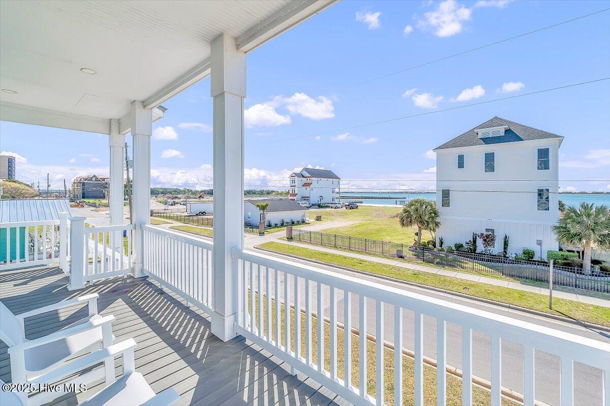 Morehead City, North Carolina, 28557, United States, ,4 BathroomsBathrooms,Residential,Active,1841298