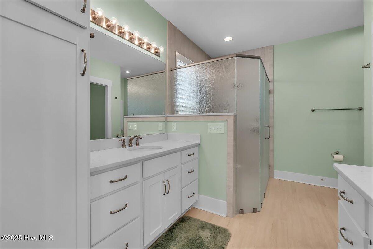 Morehead City, North Carolina, 28557, United States, ,4 BathroomsBathrooms,Residential,Active,1841298