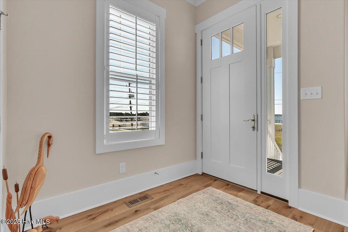 Morehead City, North Carolina, 28557, United States, ,4 BathroomsBathrooms,Residential,Active,1841298