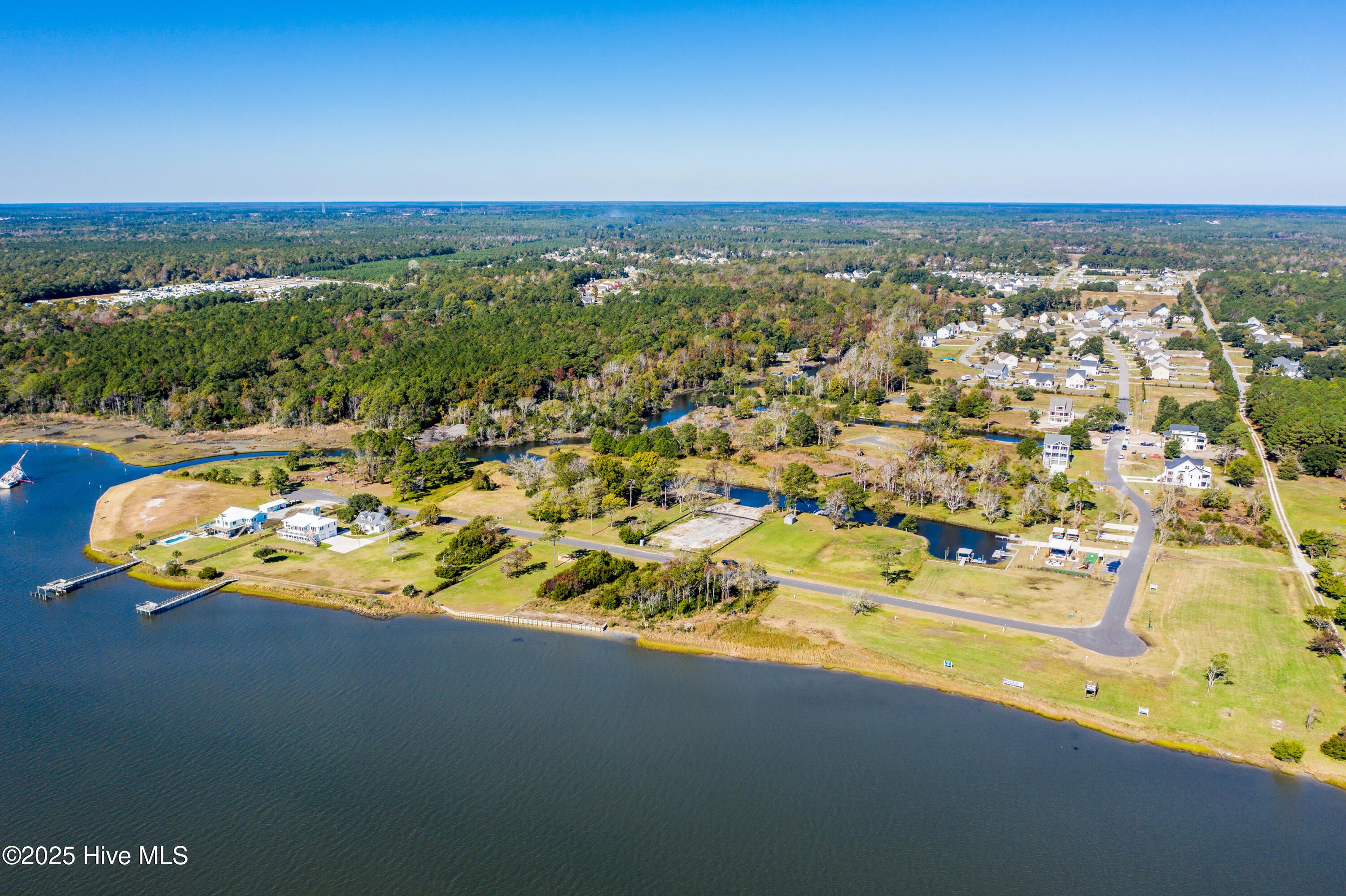 Holly Ridge, North Carolina, 28445, United States, 4 Bedrooms Bedrooms, ,3 BathroomsBathrooms,Residential,Active,1993627