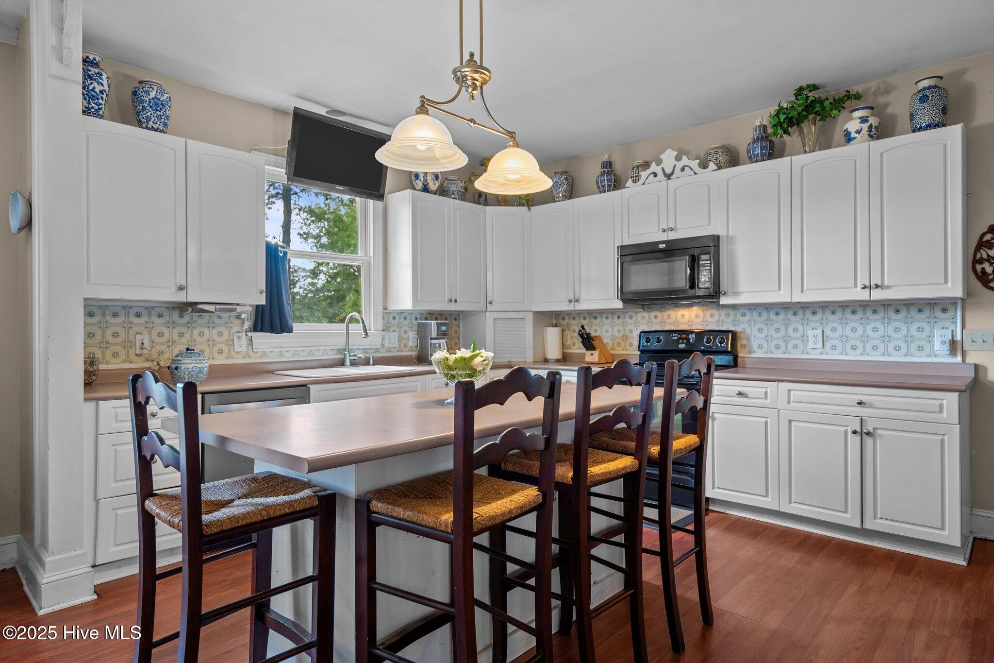Wilmington, North Carolina, 28411, United States, 4 Bedrooms Bedrooms, ,4 BathroomsBathrooms,Residential,Active,1862869