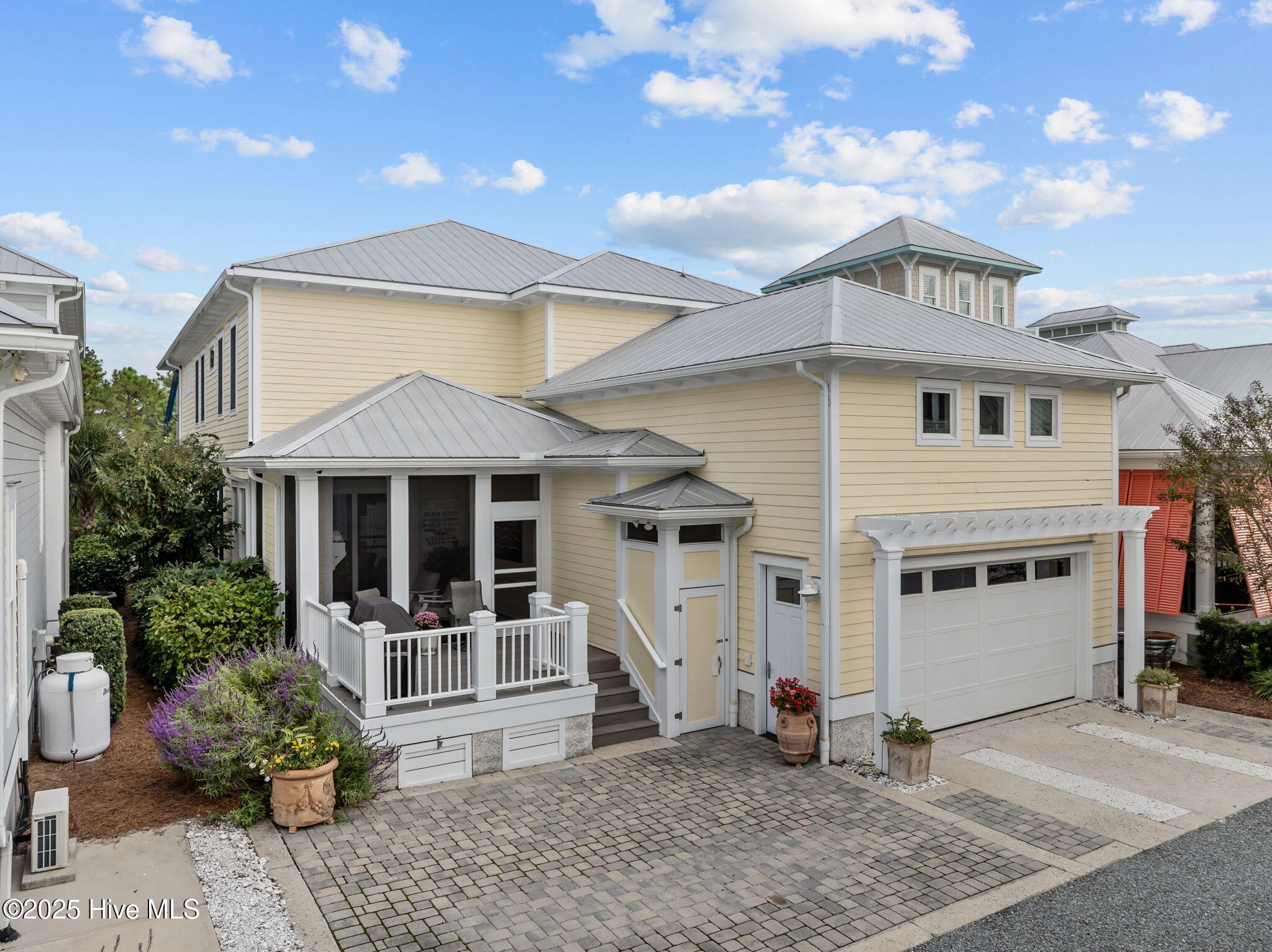 Carolina Beach, North Carolina, 28428, United States, 5 Bedrooms Bedrooms, ,4 BathroomsBathrooms,Residential,Active,1970929