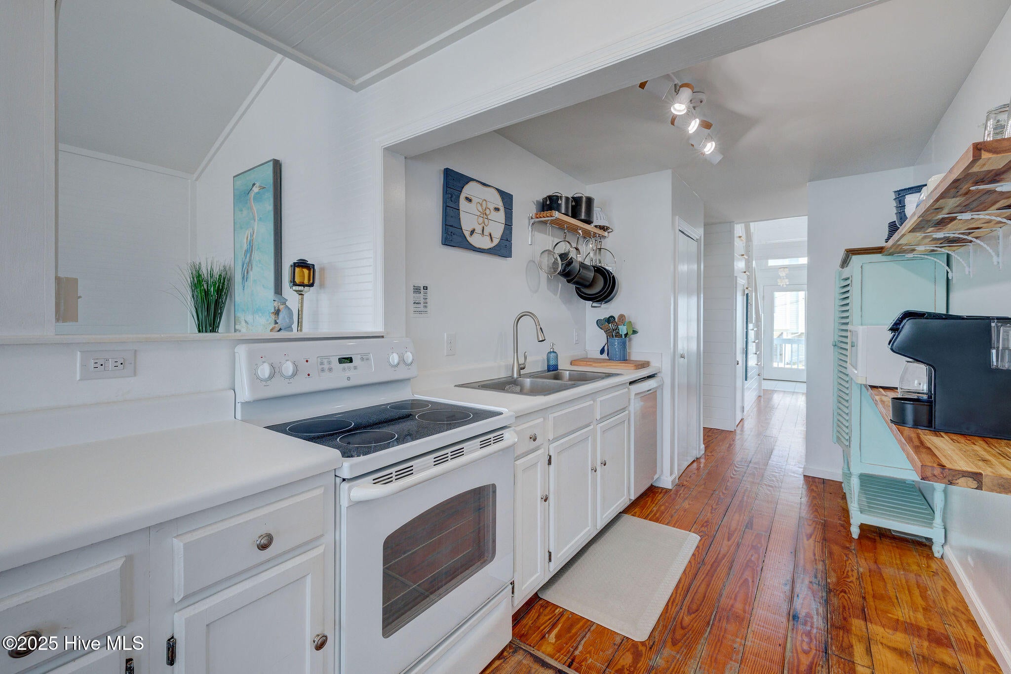Topsail Beach, North Carolina, 28445, United States, 3 Bedrooms Bedrooms, ,3 BathroomsBathrooms,Residential,Active,1831787