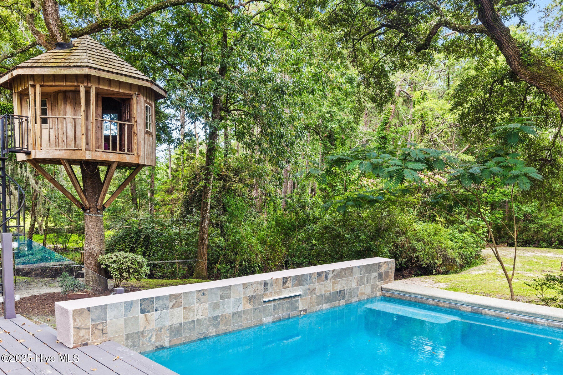 Wilmington, North Carolina, 28409, United States, 4 Bedrooms Bedrooms, ,4 BathroomsBathrooms,Residential,Active,1859372
