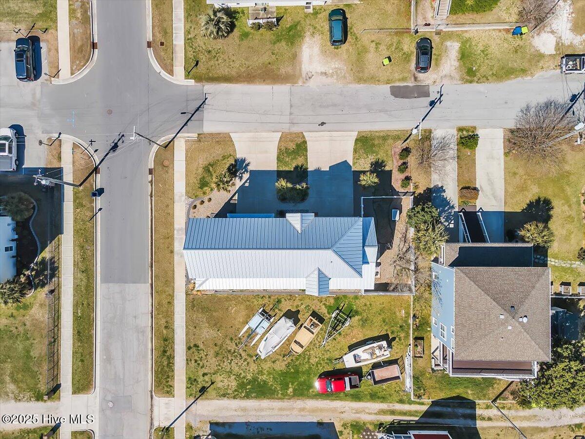 Morehead City, North Carolina, 28557, United States, ,4 BathroomsBathrooms,Residential,Active,1841298