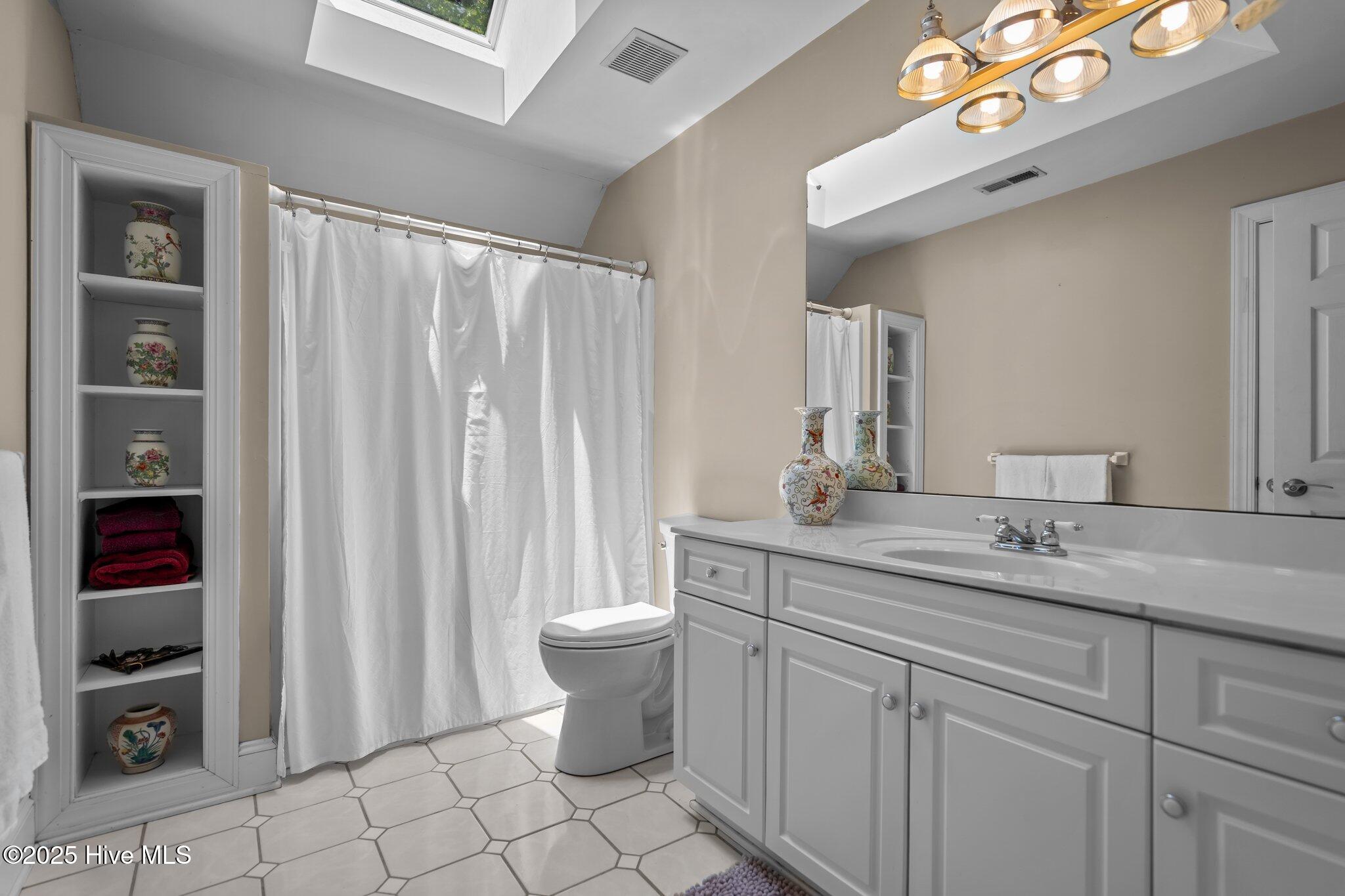 Wilmington, North Carolina, 28411, United States, 4 Bedrooms Bedrooms, ,4 BathroomsBathrooms,Residential,Active,1862869