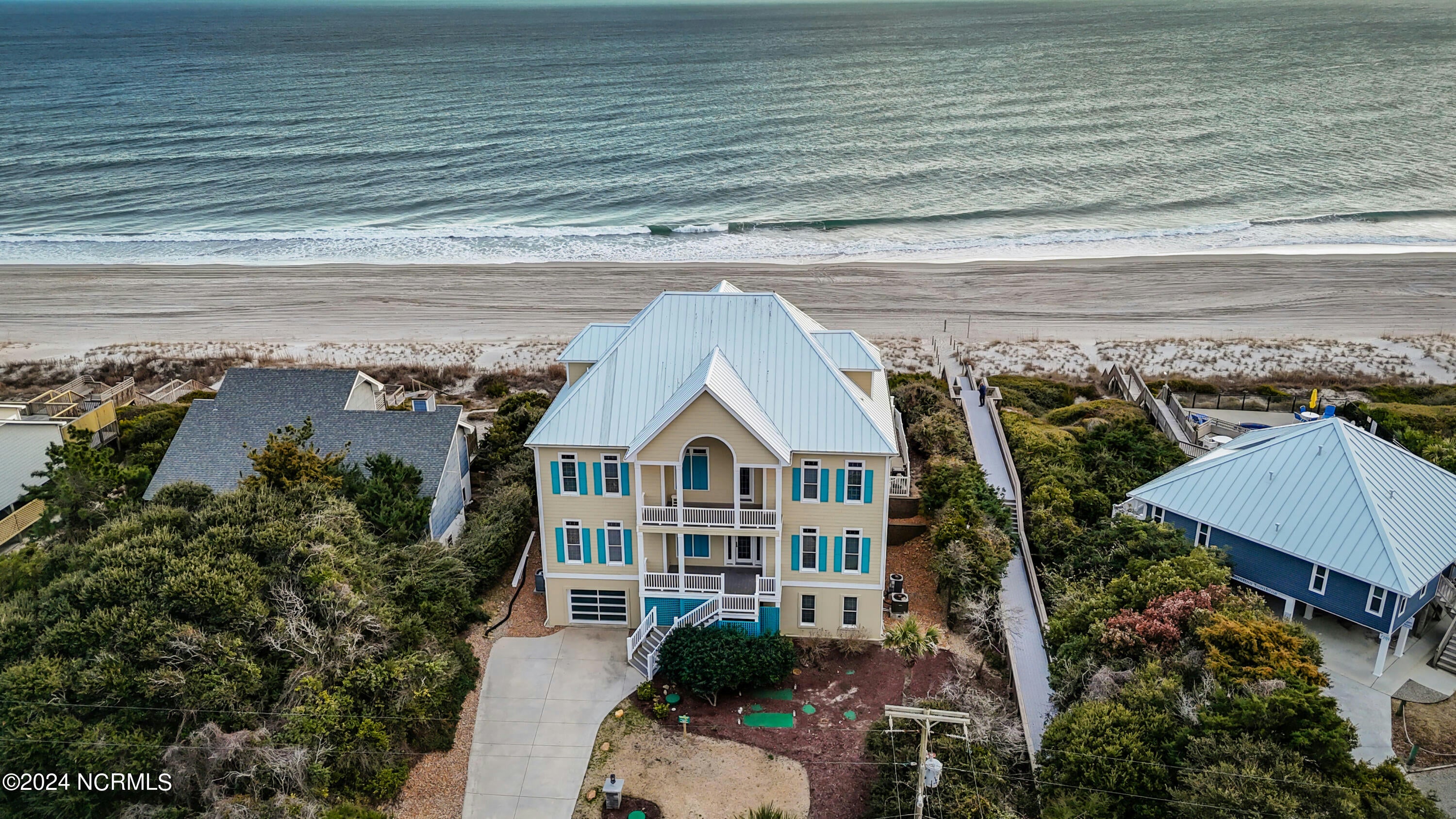 Emerald Isle, North Carolina, 28594, United States, 11 Bedrooms Bedrooms, ,11 BathroomsBathrooms,Residential,Active,1993662