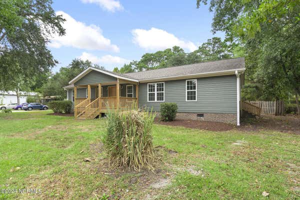 5109 OLD MYRTLE GROVE RD, WILMINGTON, NC 28409, photo 4 of 38