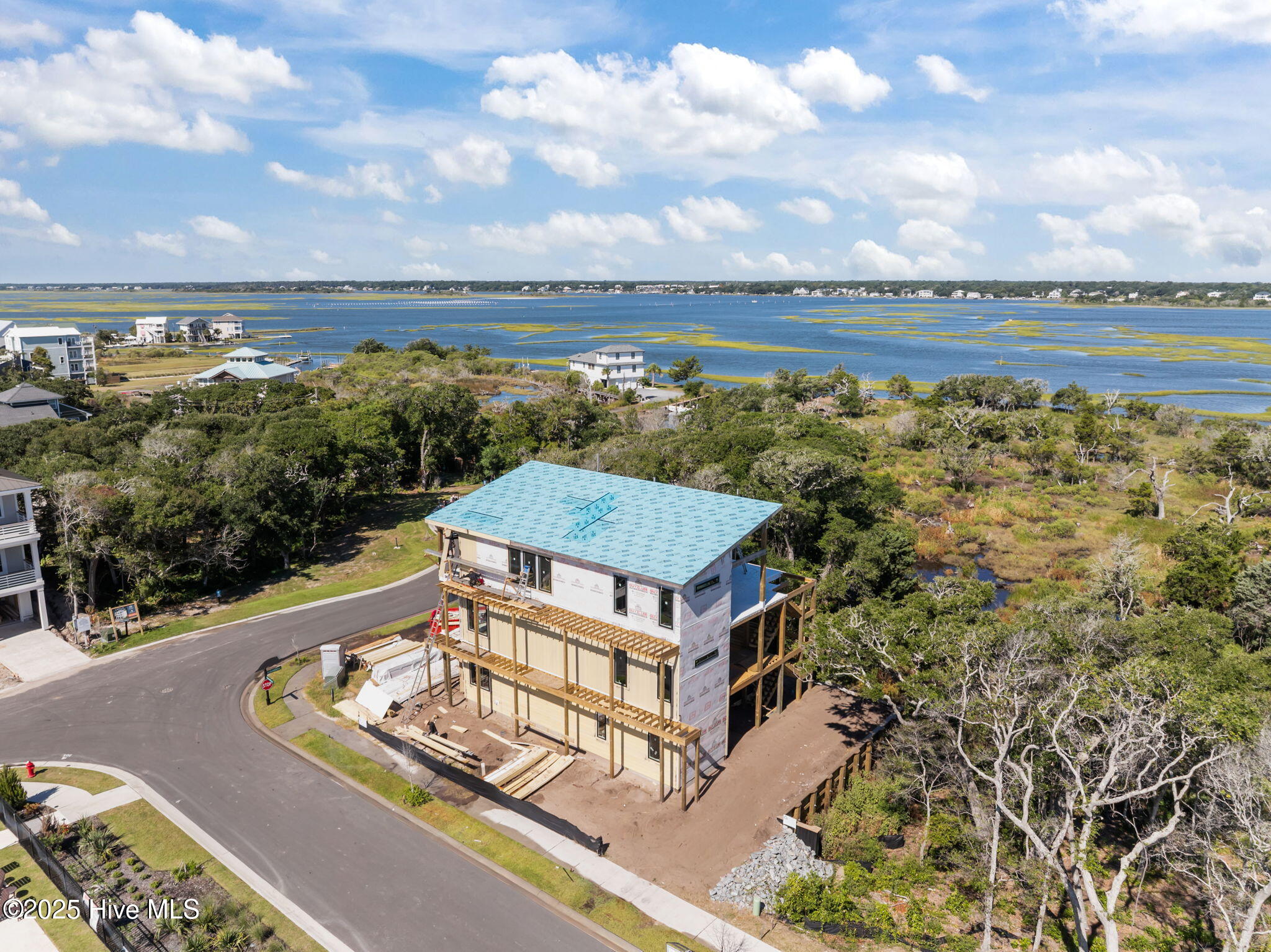 Surf City, North Carolina, 28445, United States, 6 Bedrooms Bedrooms, ,5 BathroomsBathrooms,Residential,Active,1951794