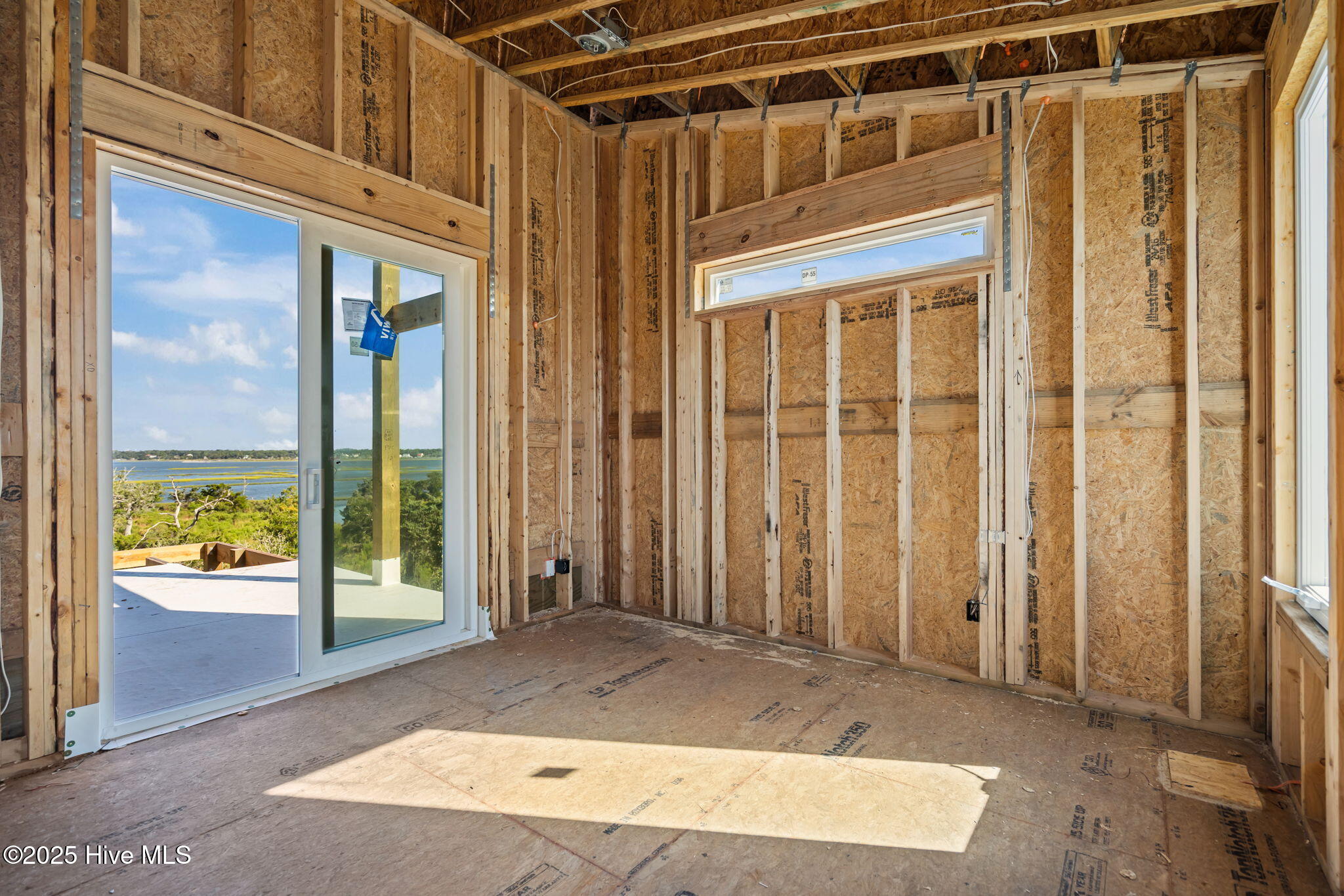 Surf City, North Carolina, 28445, United States, 6 Bedrooms Bedrooms, ,5 BathroomsBathrooms,Residential,Active,1951794