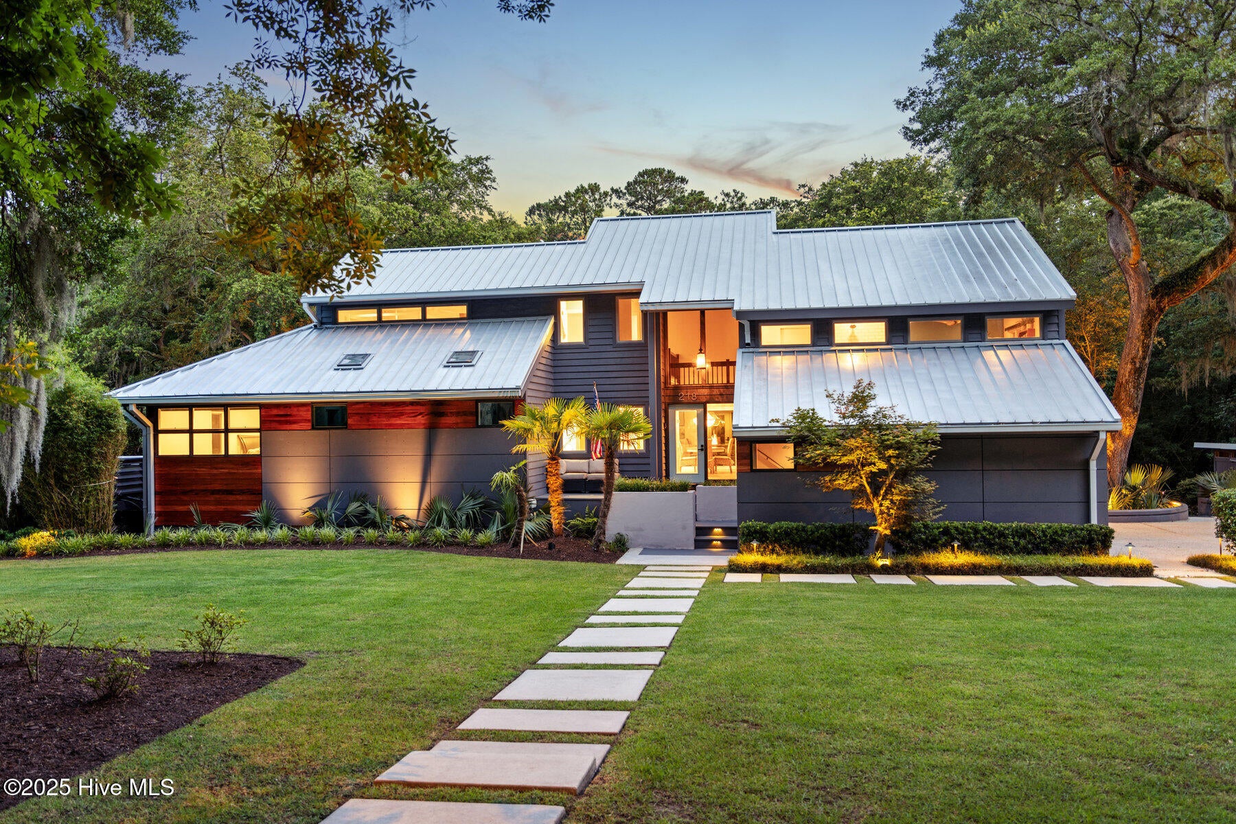 Wilmington, North Carolina, 28409, United States, 4 Bedrooms Bedrooms, ,4 BathroomsBathrooms,Residential,Active,1859372