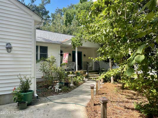 103 ARBORVITAE CT, PINE KNOLL SHORES, NC 28512, photo 2 of 28