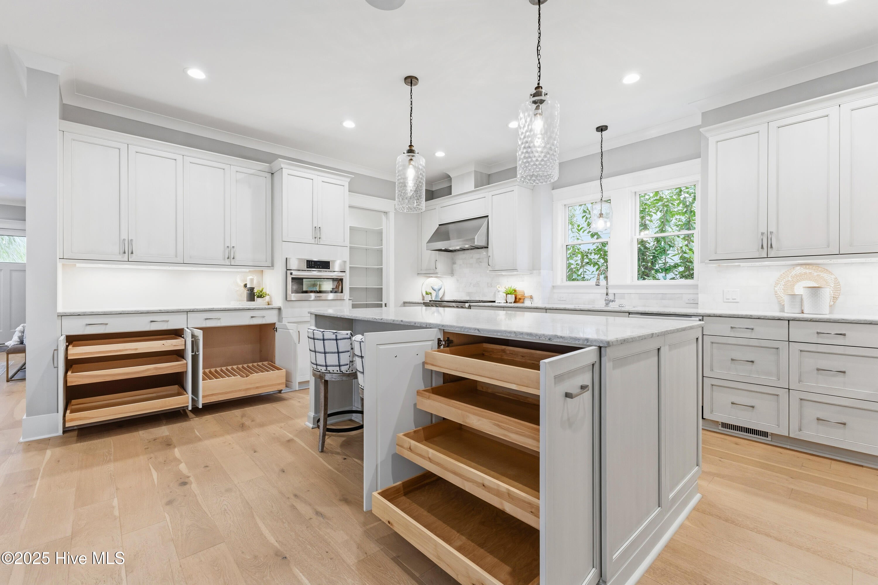 Carolina Beach, North Carolina, 28428, United States, 5 Bedrooms Bedrooms, ,4 BathroomsBathrooms,Residential,Active,1970929