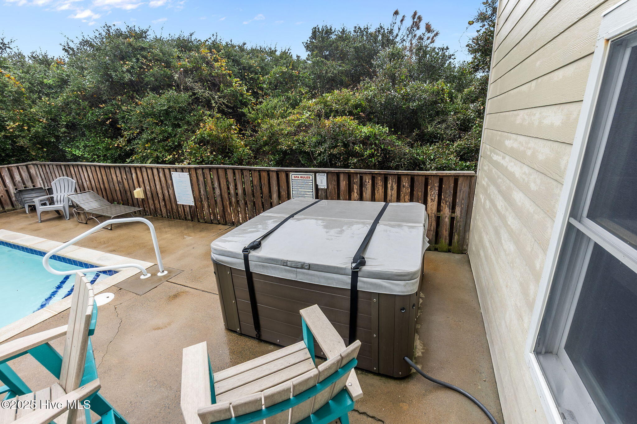 Corolla, North Carolina, 27927, United States, 6 Bedrooms Bedrooms, ,6 BathroomsBathrooms,Residential,Pending,1945084