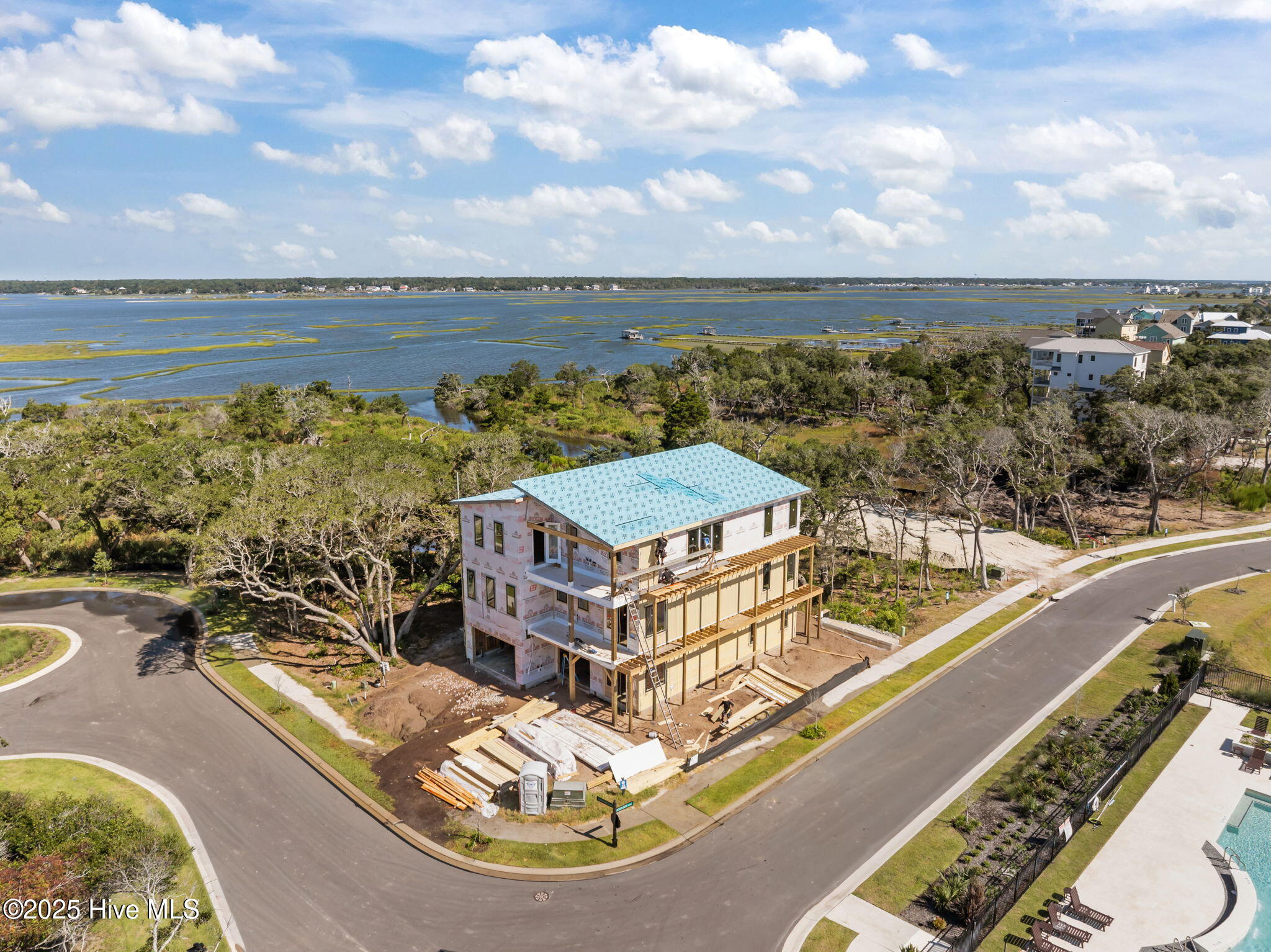 Surf City, North Carolina, 28445, United States, 6 Bedrooms Bedrooms, ,5 BathroomsBathrooms,Residential,Active,1951794