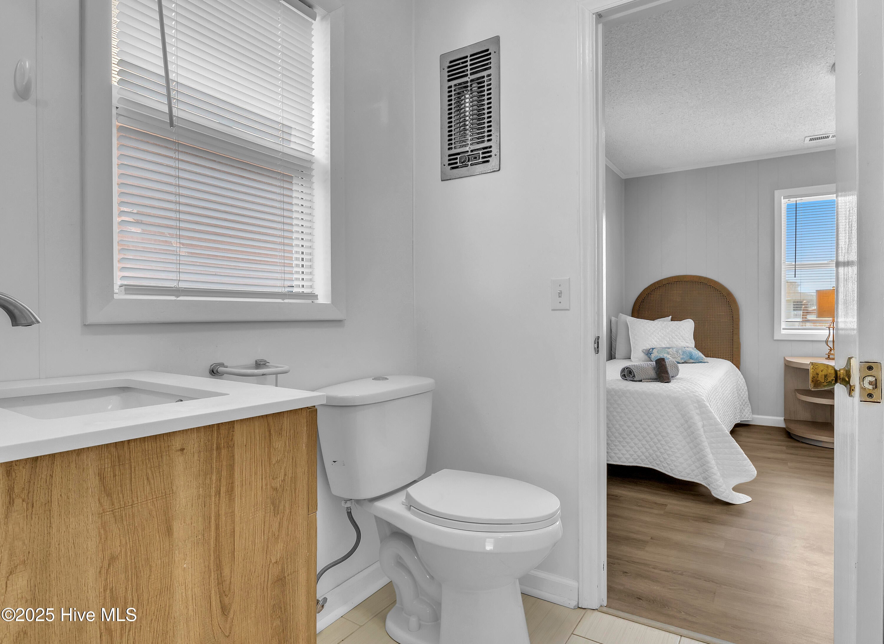 Holden Beach, North Carolina, 28462, United States, ,2 BathroomsBathrooms,Residential,Active,1820402