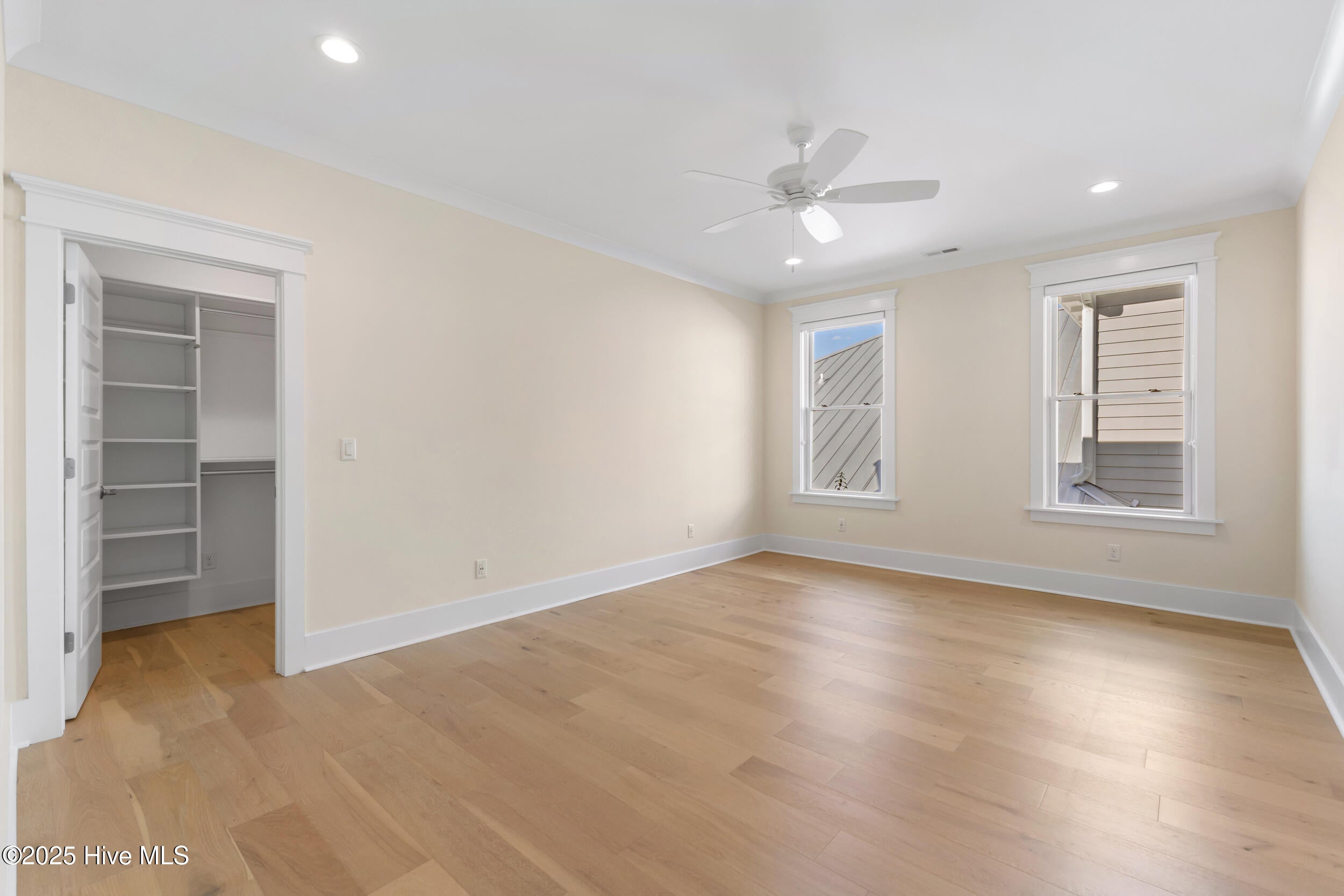 Carolina Beach, North Carolina, 28428, United States, 5 Bedrooms Bedrooms, ,4 BathroomsBathrooms,Residential,Active,1970929