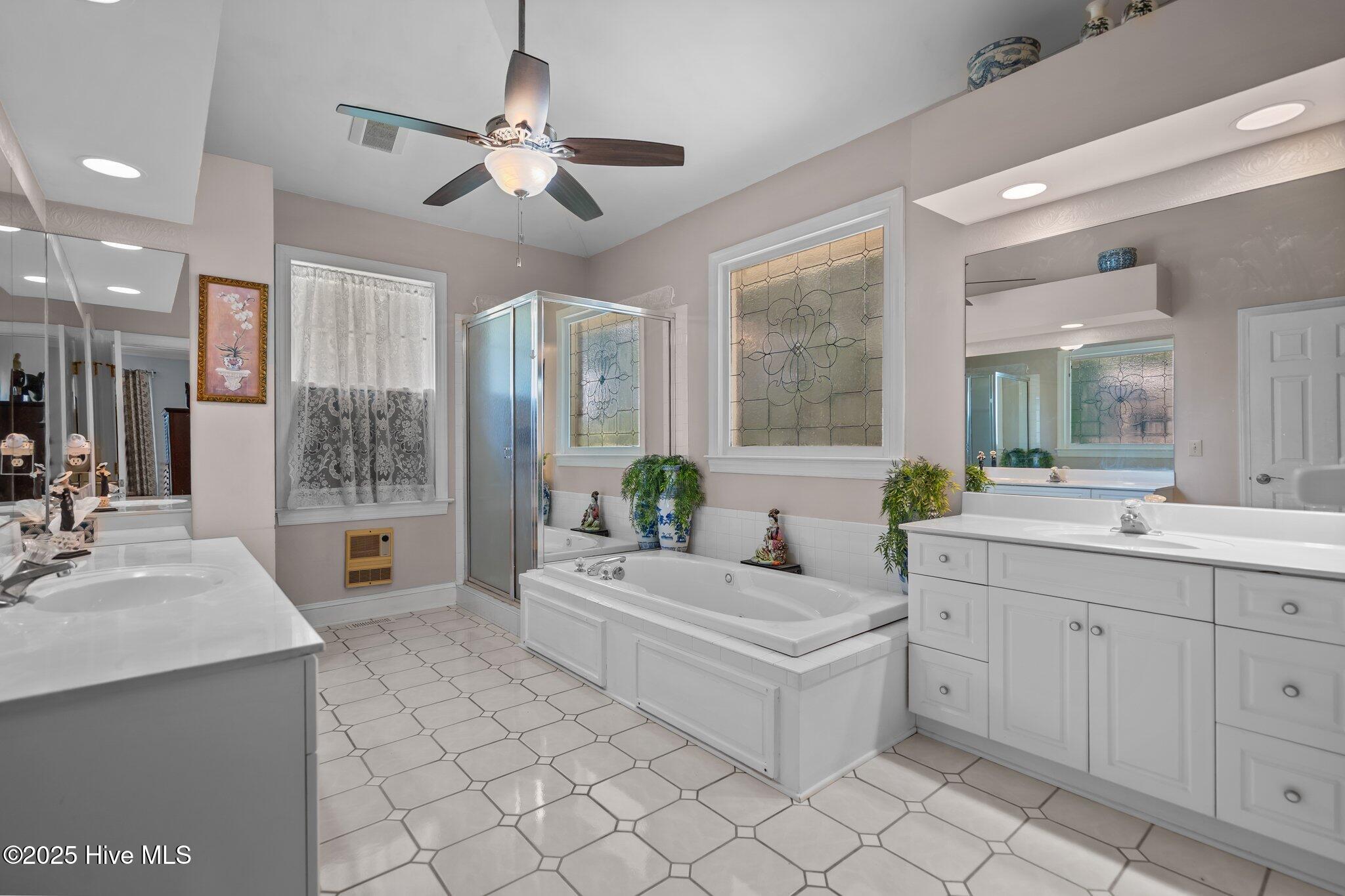 Wilmington, North Carolina, 28411, United States, 4 Bedrooms Bedrooms, ,4 BathroomsBathrooms,Residential,Active,1862869