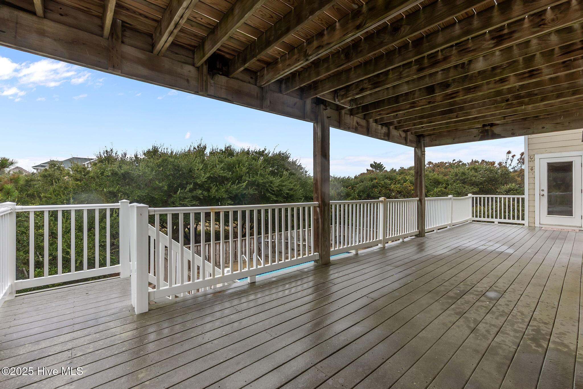 Corolla, North Carolina, 27927, United States, 6 Bedrooms Bedrooms, ,6 BathroomsBathrooms,Residential,Pending,1945084