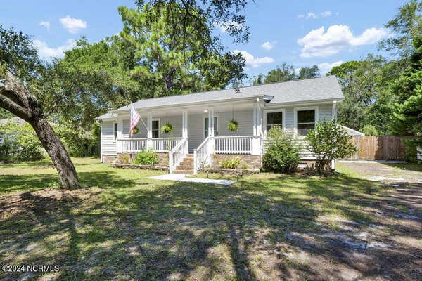 126 PARK AVE, SOUTHPORT, NC 28461 - Image 1