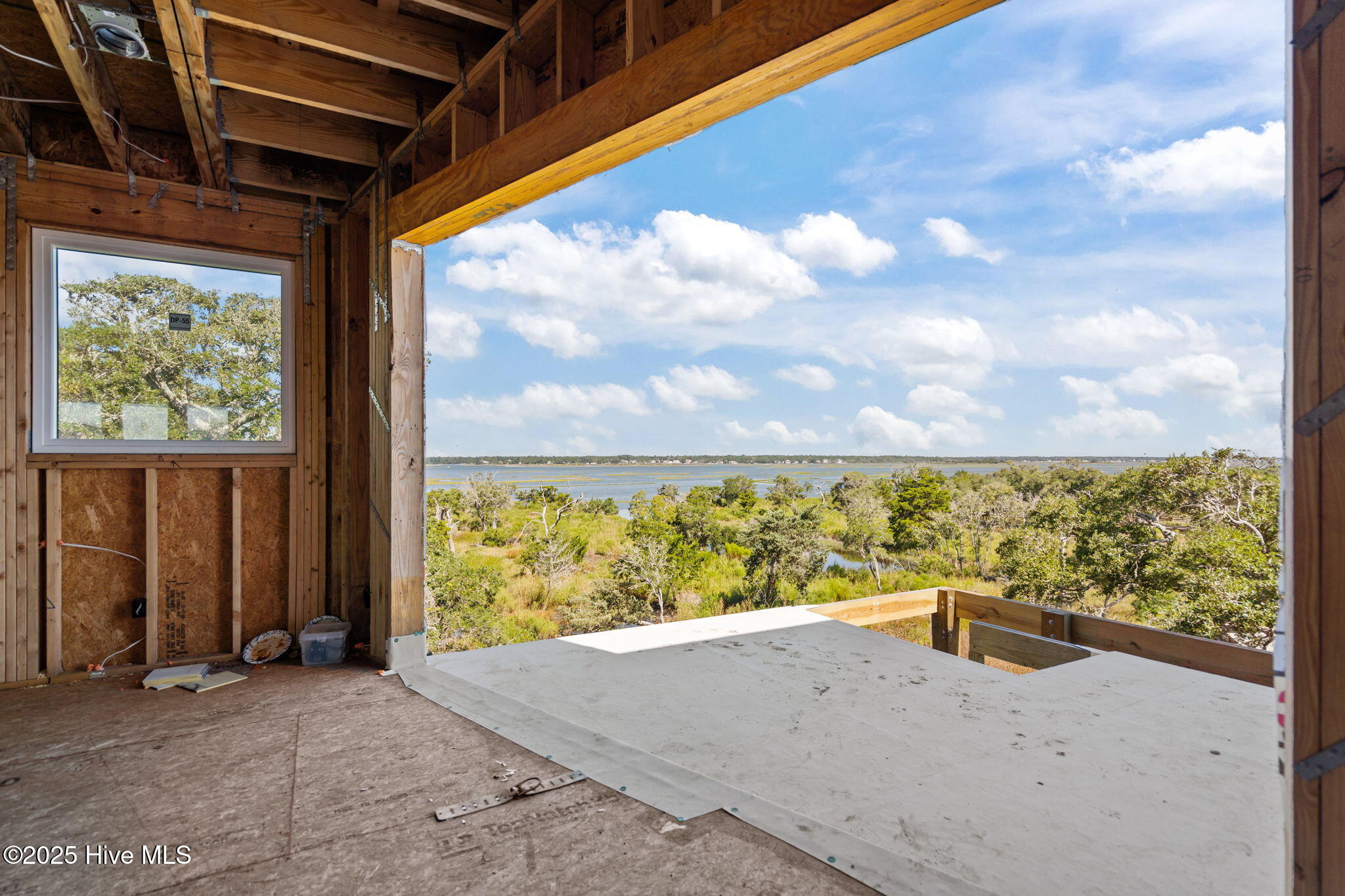 Surf City, North Carolina, 28445, United States, 6 Bedrooms Bedrooms, ,5 BathroomsBathrooms,Residential,Active,1951794